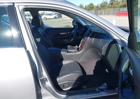 2011 Infiniti Ex35 Journey z USA, uszkodzony, nr VIN JN1AJ0HP7BM800134